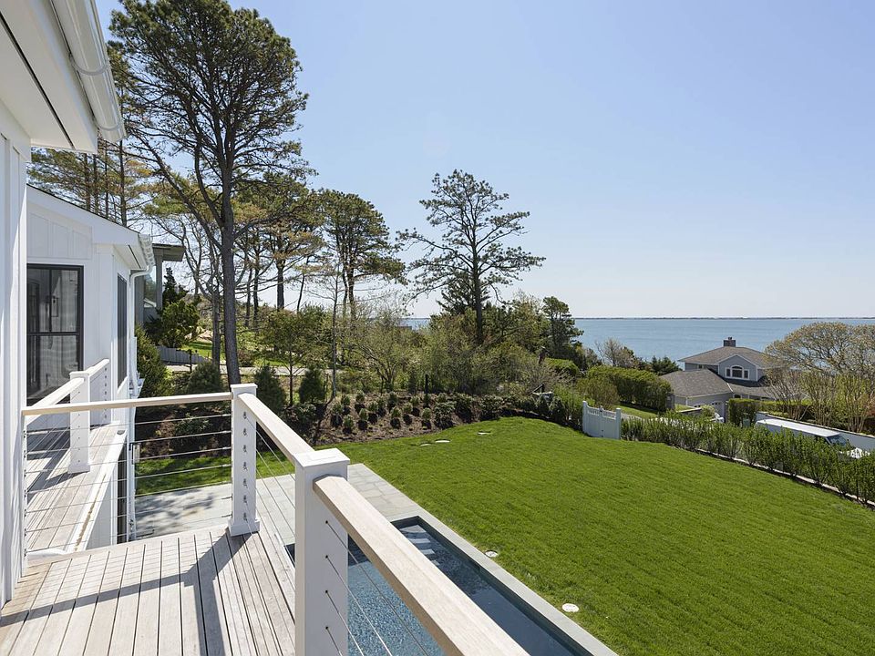 1st image of 29 Aqua Dr