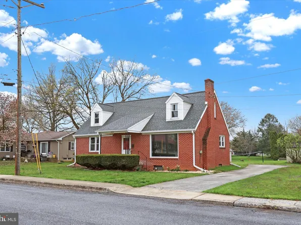302 Reading Rd, Shippensburg, PA 17257