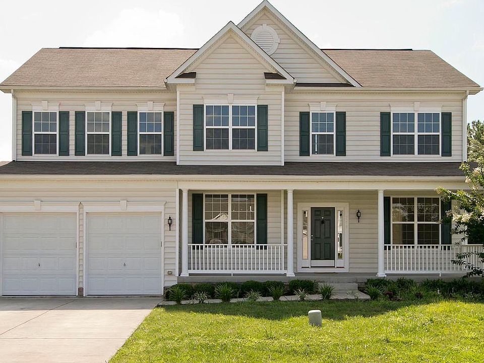 1st image of 106 Hanoverian Ct