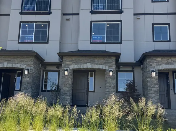 13986 SW River Terrace Blvd, Tigard, OR 97223