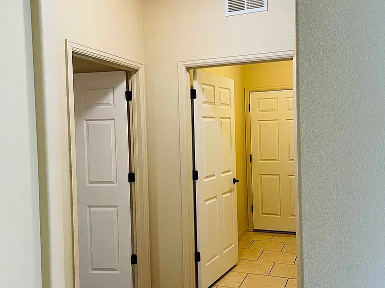 entry room from garage with w/d hook ups