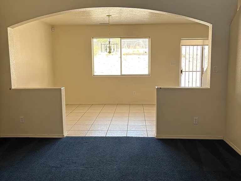 37 Cruces Loop — Photo 2