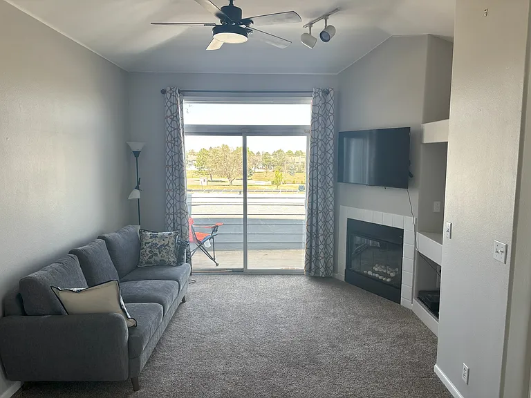 8500 E Jefferson Ave #20D — Photo 4