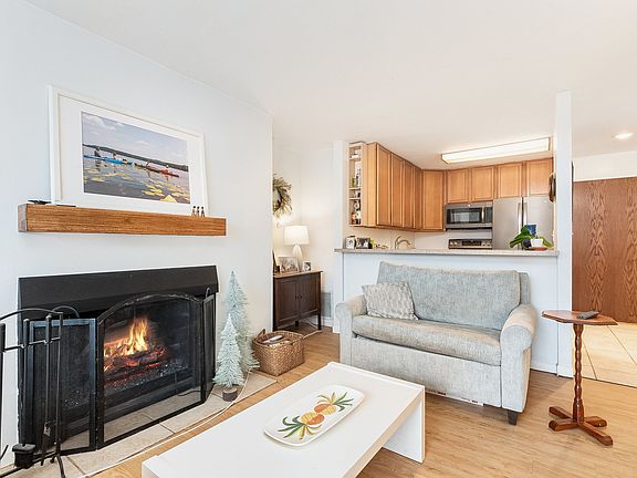 5th image of 1811 Four Lakes Ave APT 2H