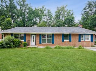 2817 Carriage Ln, Atlanta, GA 30349