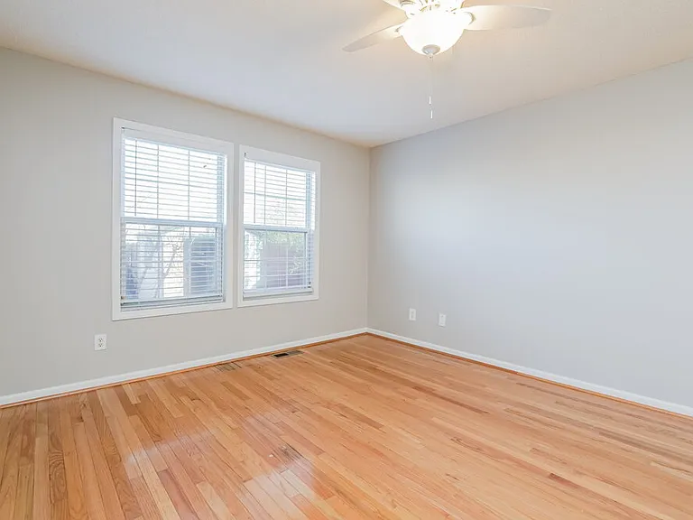 4301 Mantua Way — Photo 11