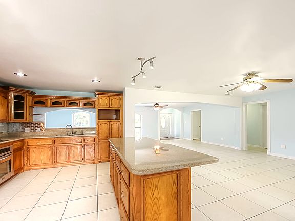 4th image of 1104 Susan Dr