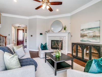 2204 Grizzly Run Ln, Euless, TX, 76039