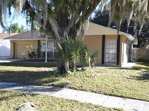 2nd image of 14509 Farm Hills Pl