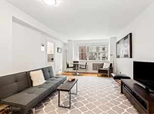 30 W 60th St APT 2S, New York, NY 10023