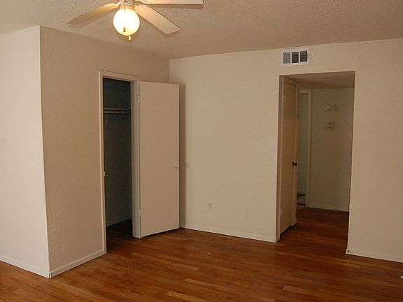 2nd image of 1535 Pine Ridge Dr APT C