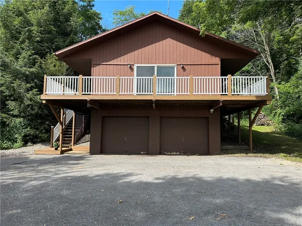 1769 E Palmyra Port Gibson Rd, Palmyra, NY 14522