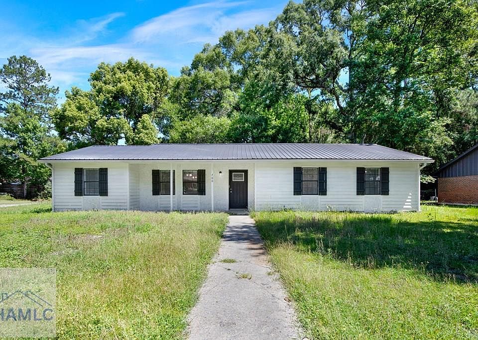 1st image of 700 Thornwood Way