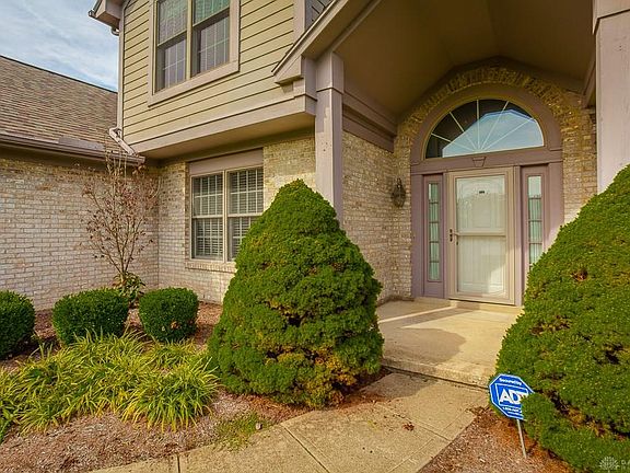 3rd image of 1621 Sunnington Grove Dr