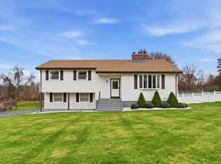 148 Raymond Rd, Rocky Hill, CT 06067