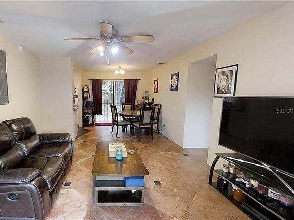 4th image of 101 Dolphin Ave SE