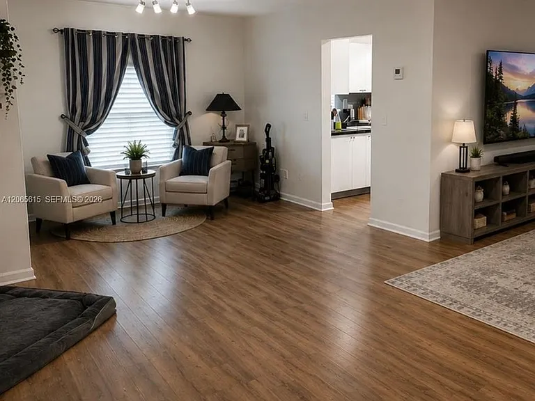 4202 NW 76th Ave #0 — Photo 6