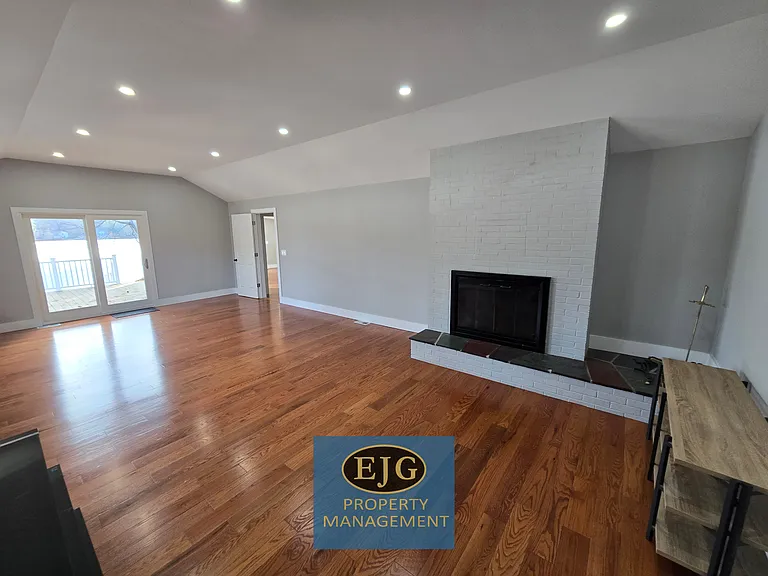 116 Old Homestead Hwy #1 — Photo 28