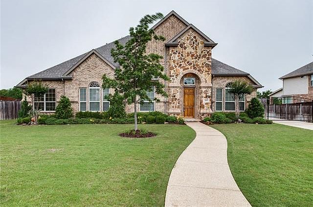 1st image of 305 Highpoint Dr