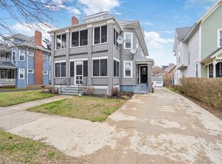 29-31 Firglade Ave, Springfield, MA 01108