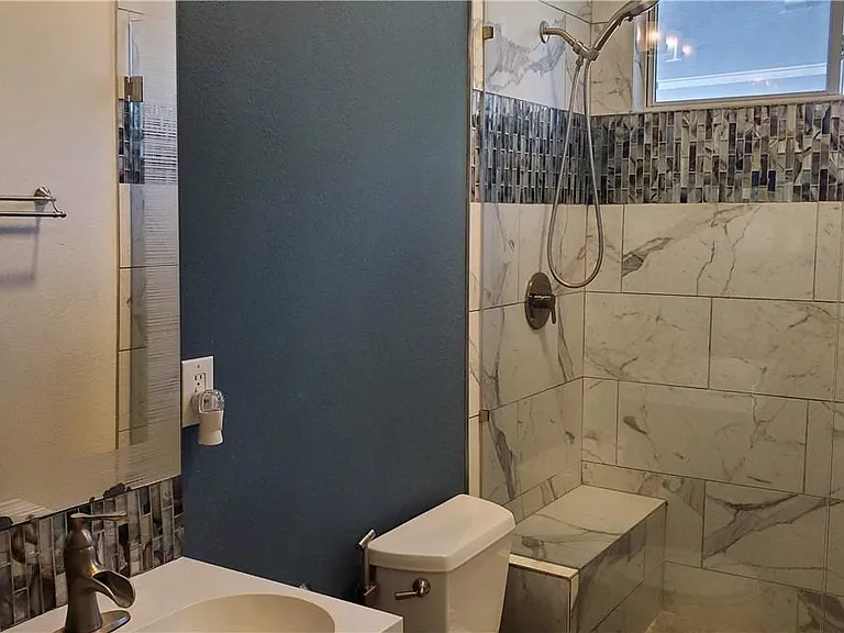 9421 Lisi Anne Dr — Photo 32