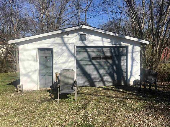 4th image of 509 Hannah Dr SE