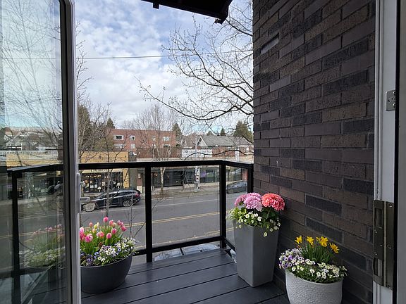 5th image of 4428 Burke Ave N #207