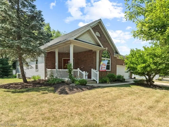 9434 Huntshire Ave NW, North Canton, OH 44720