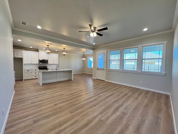 5th image of 4022 Ruth Ln