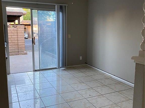 4th image of 6205 Meadow Brook Ln
