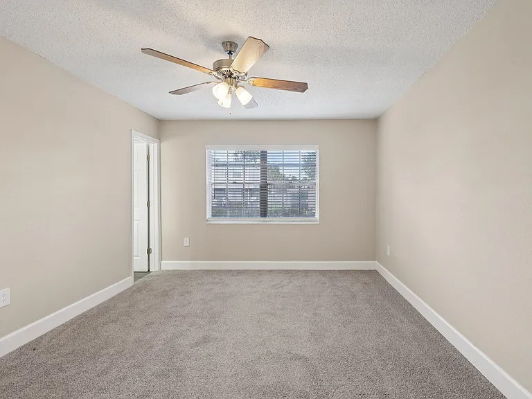The Park at Chesterfield Apartment Homes — Photo 20