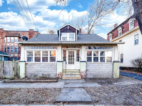 14 103rd Street, Troy, NY 12180