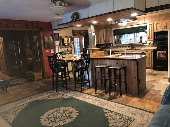 5th image of 210 Brendenwood Ter