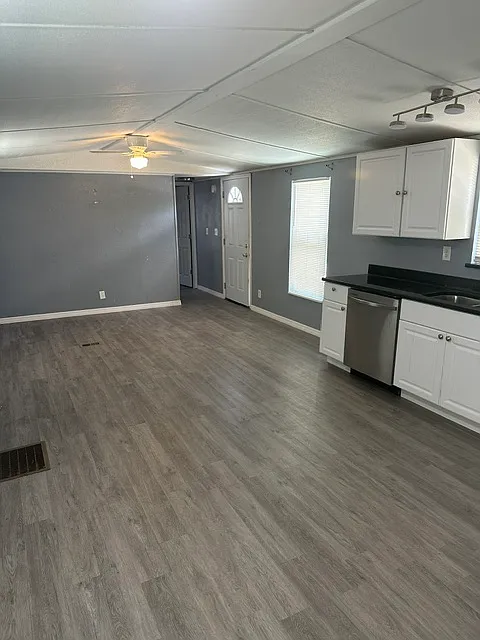 2 bed, 924 sqft, $1,495 — Photo 4