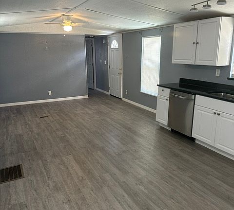 4th image of 10902 Merrywood Dr