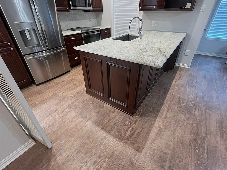 524 Josephine St — Photo 2