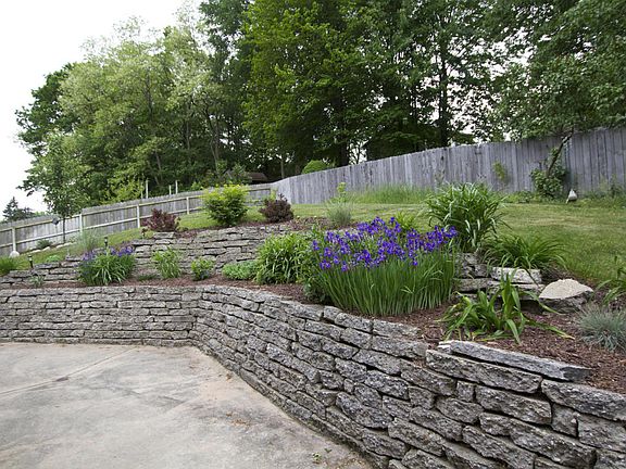 4th image of 1200 Brookridge Dr SE