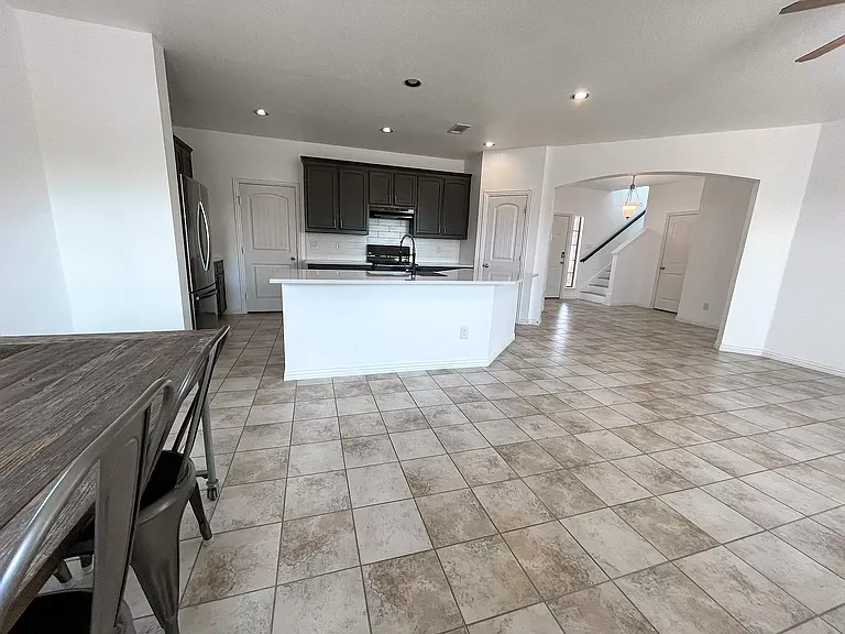 4121 Mantis St — Photo 9