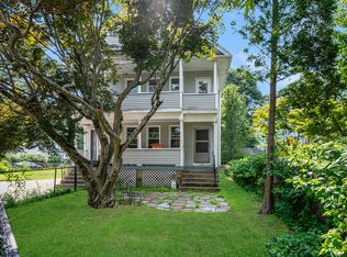 137 Fair St #3, Warwick, RI 02888