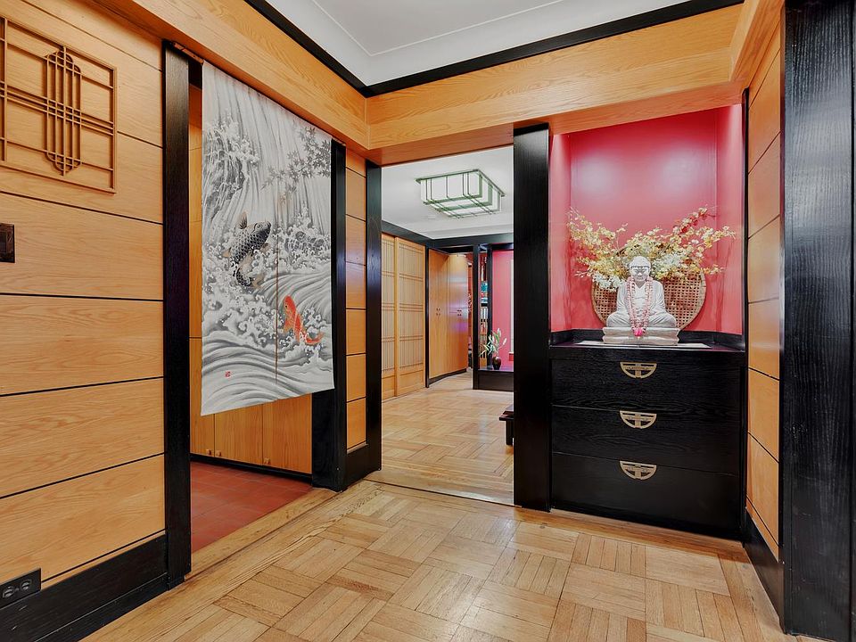 1st image of 685 W End Ave #1BNS