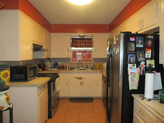 2nd image of 1709 Dove Creek Dr
