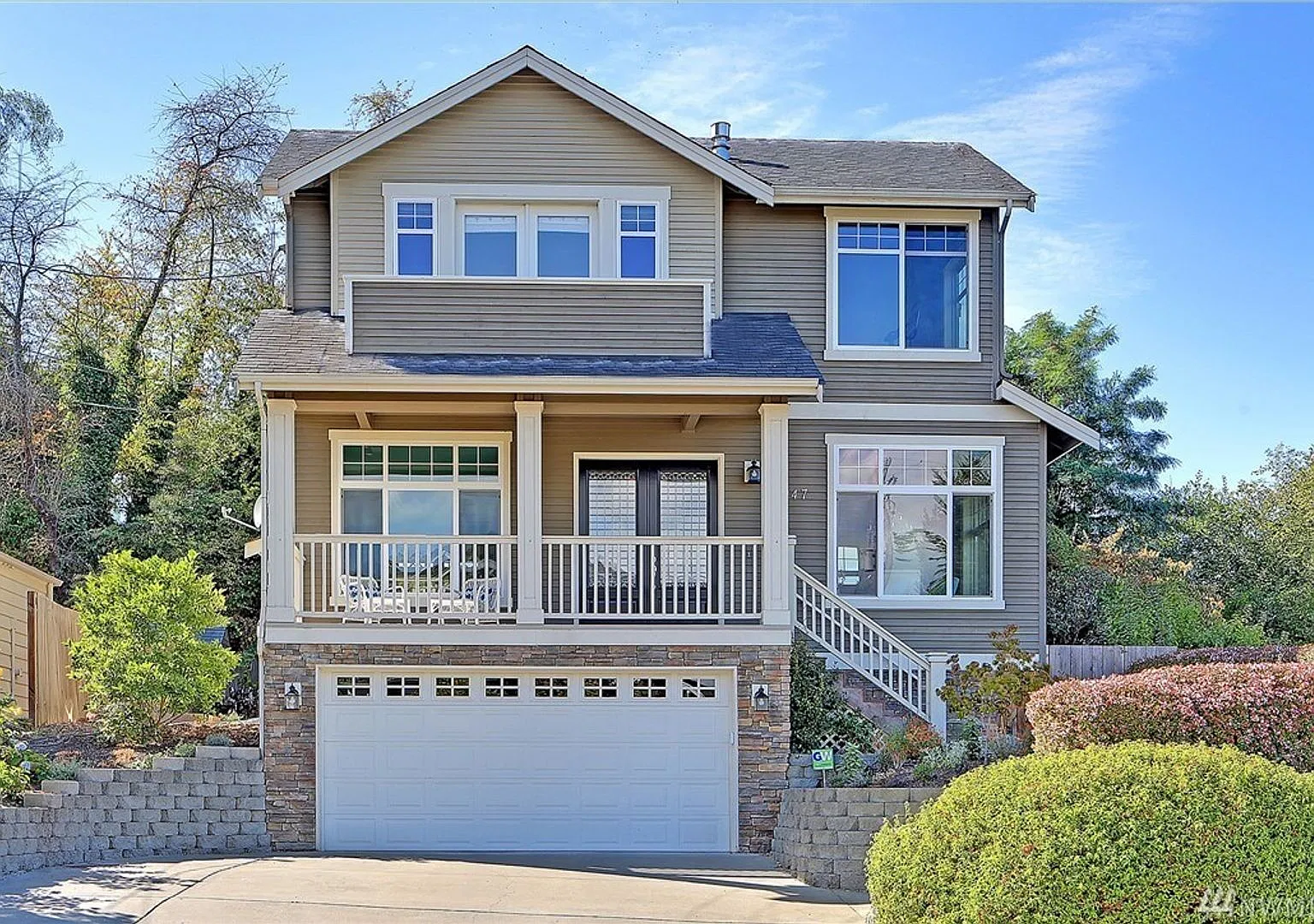 Gorgeous 5 Bedroom Magnolia Home Available Now At $6495 — Photo 1