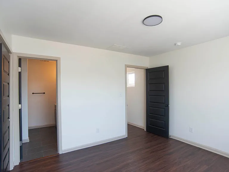 230 Kansas St — Photo 27