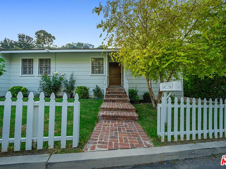 3771 Longview Valley Rd — Photo 26