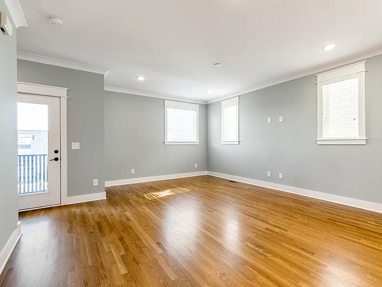 530 Edwin St #10 — Photo 20