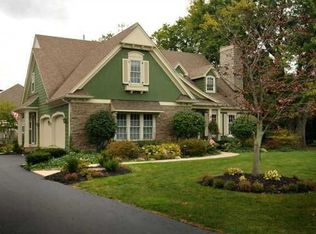 30031 Waterford Dr, Perrysburg, OH 43551