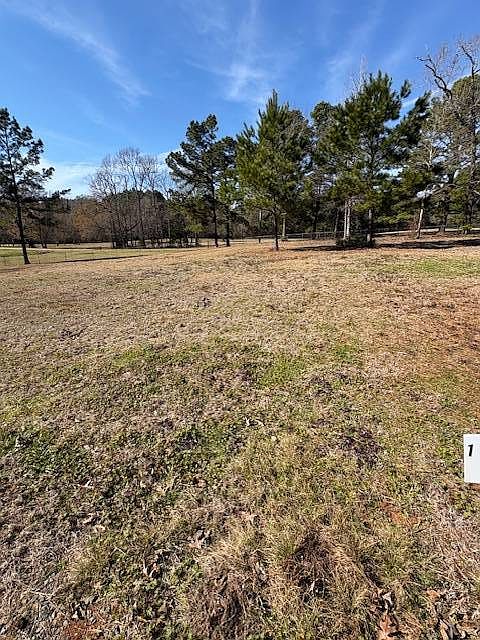 2nd image of 0 Lakeside Hideaway Dr Lot 1