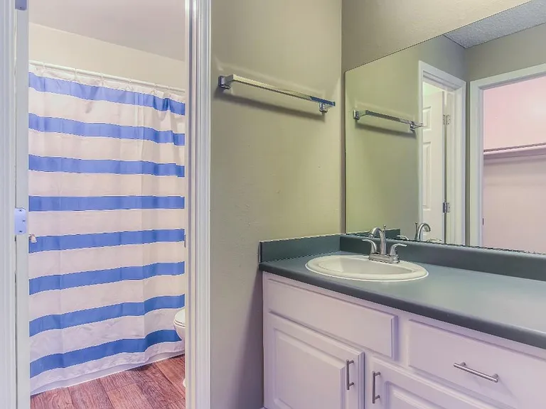 Twenty 2 Eleven Apartment Homes — Photo 7
