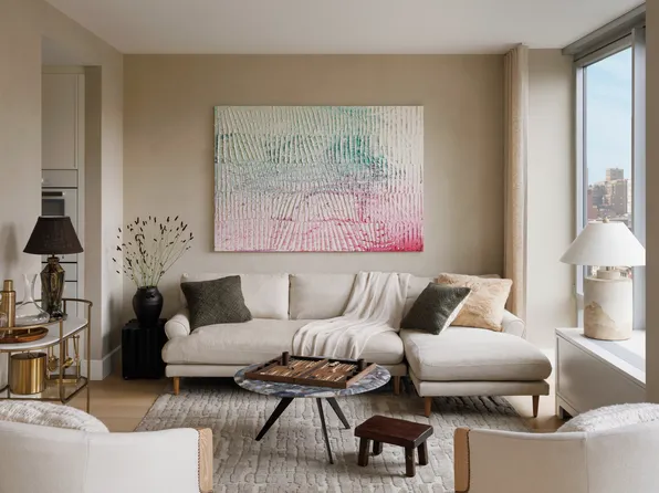 212 West 72nd Street image 6 of 20