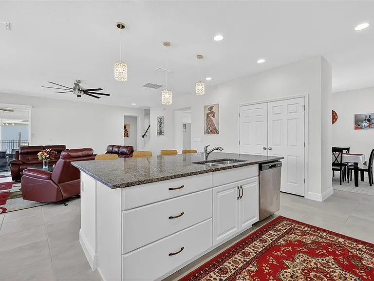 6070 Sierra Crown St — Photo 15